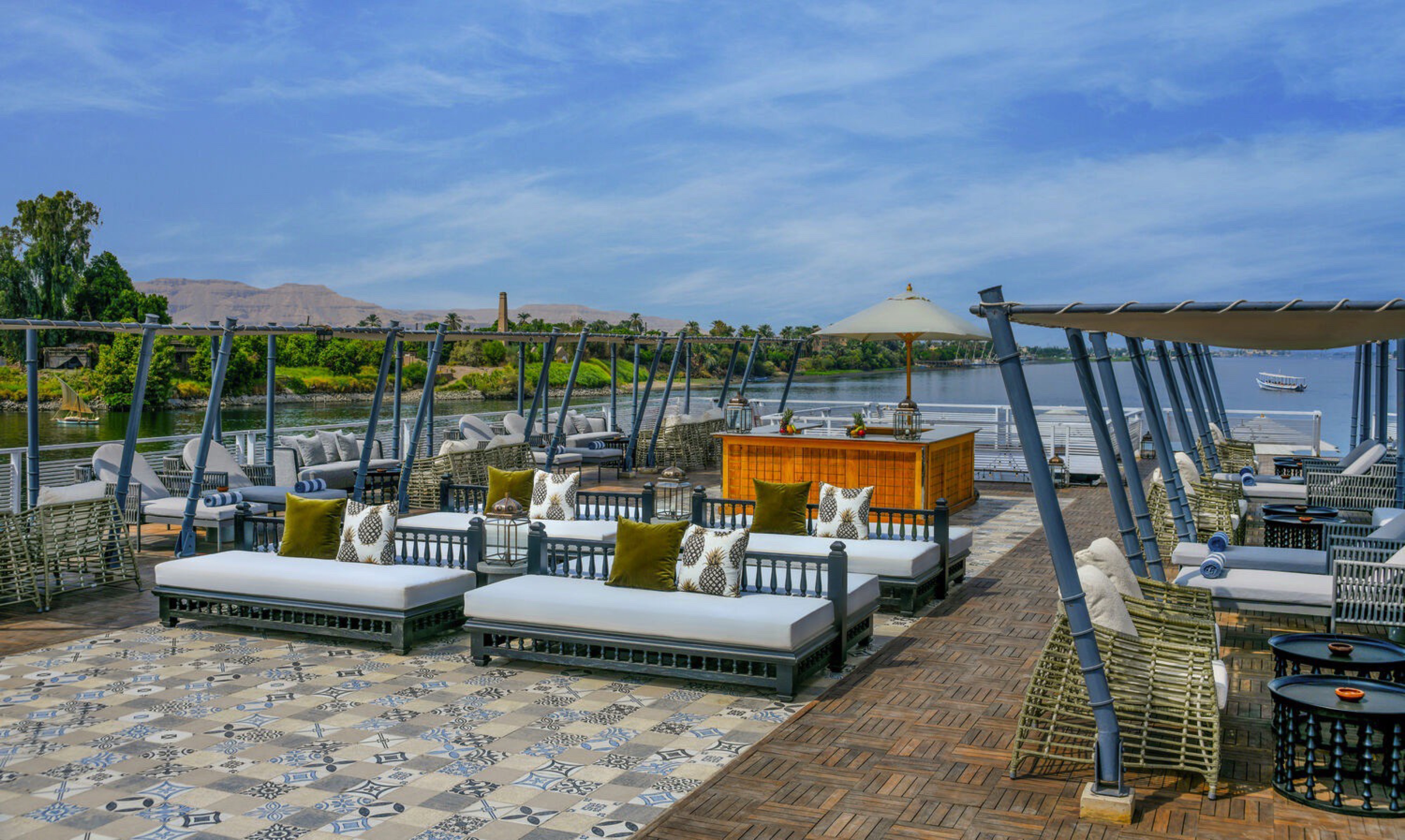 MS Movenpick Darakum - Sun Decks